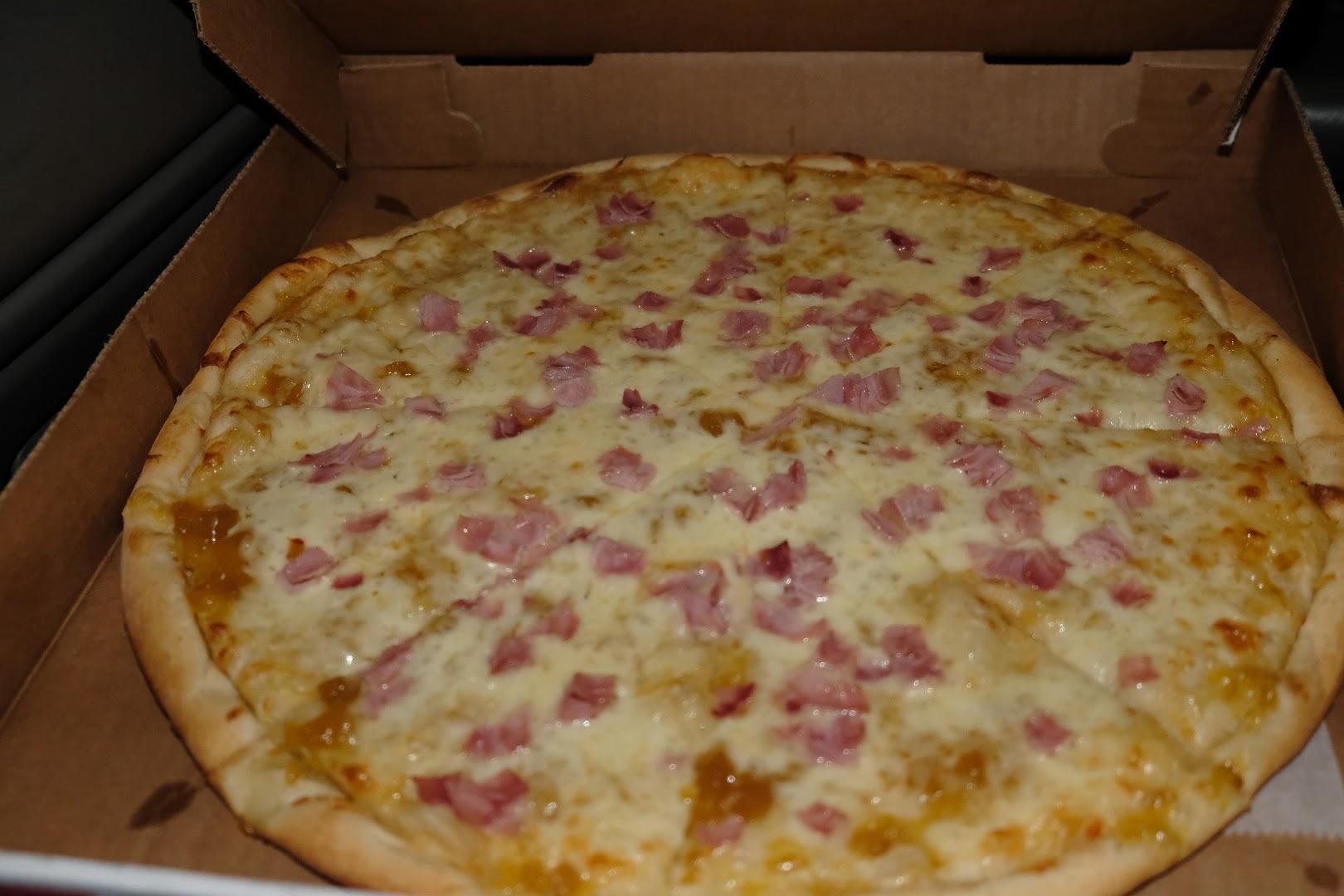 Ed's Pizza House